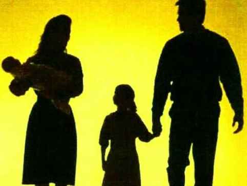 img1024-700_dettaglio2_Adozioni-no-coppie-omosessuali-famiglia